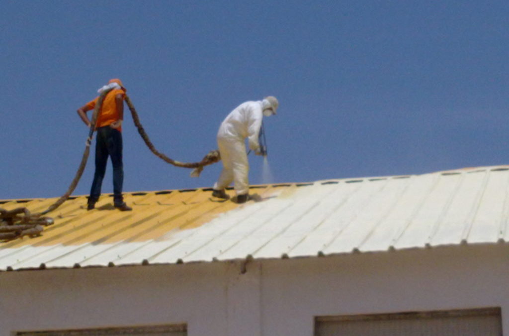 El poliuretano de Formulaciones alarga la vida de tejados y cubiertas